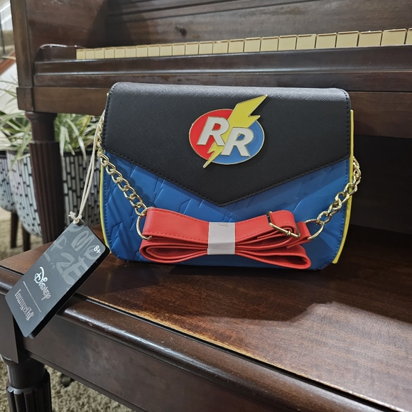 NWT Exclusive Loungefly Disney Chip ‘n Dale Rescue Rangers Logo Crossbody Bag - Picture 3 of 7